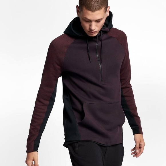 nike half zip tech fleece
